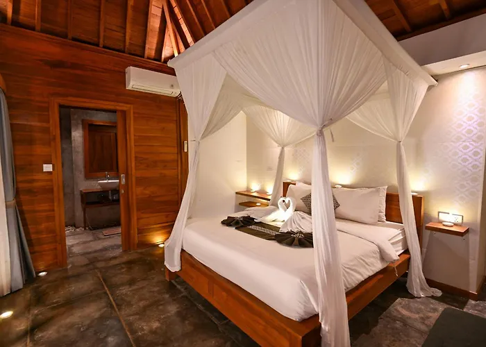 Wooden Paradise 3*