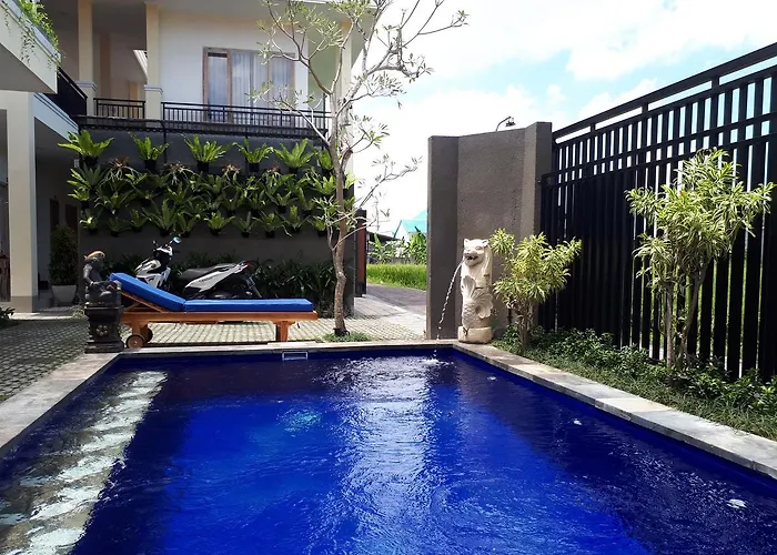 Alojamento de Acomodação e Pequeno-almoço Wooden Paradise Canggu